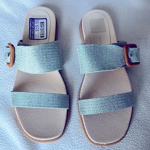 Dulce Vida sandals NWT Size 7. Blue.
